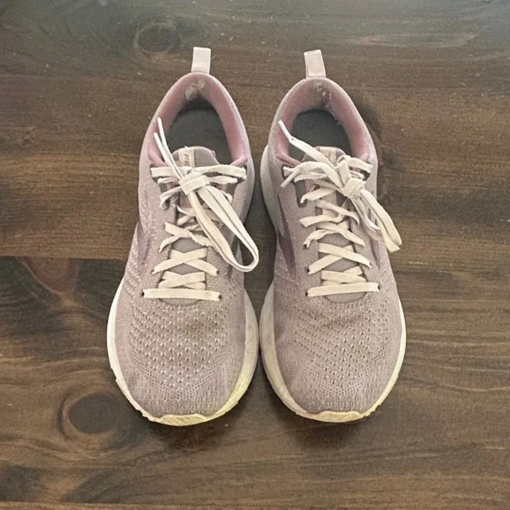 Brooks Revel 4 Women's Running Shoes‎ Knit Sneakers Size 8 Pink Purple Casual